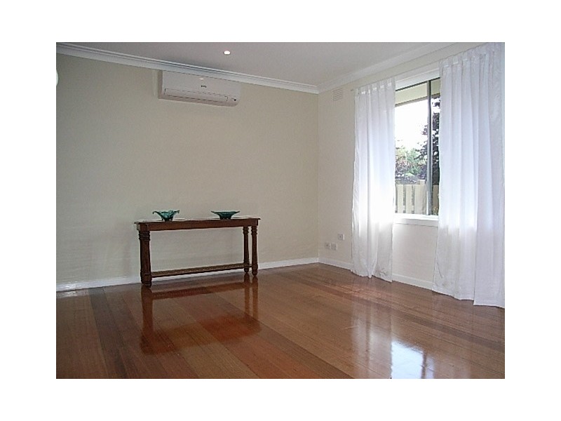 2/14  Martin St, Hastings VIC 3915