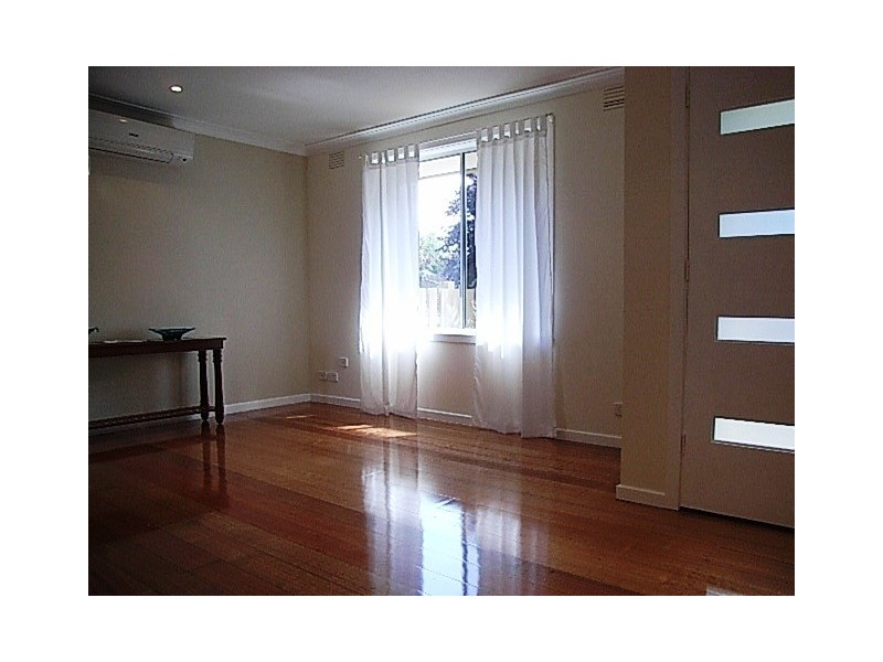 2/14  Martin St, Hastings VIC 3915