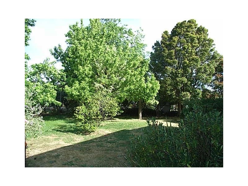 16 & 18 Douglas Street, Hastings VIC 3915