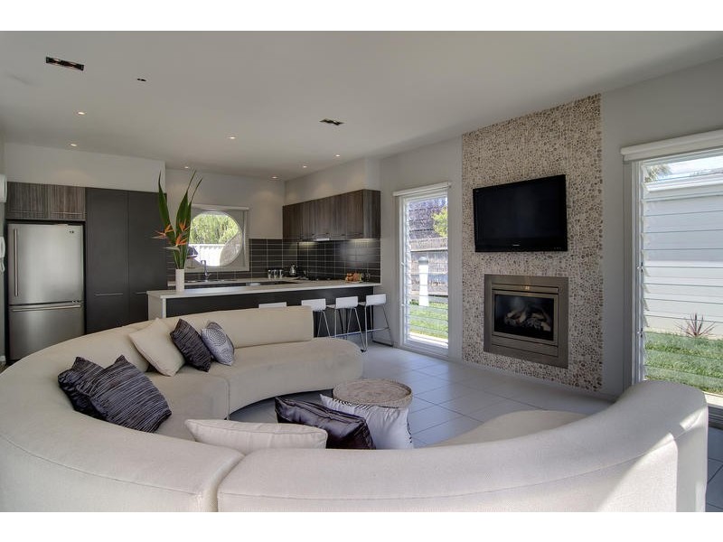 2A  Douglas St, Hastings VIC 3915