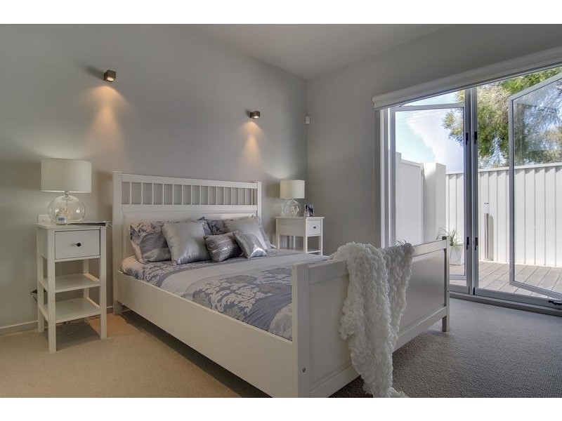 2A  Douglas St, Hastings VIC 3915