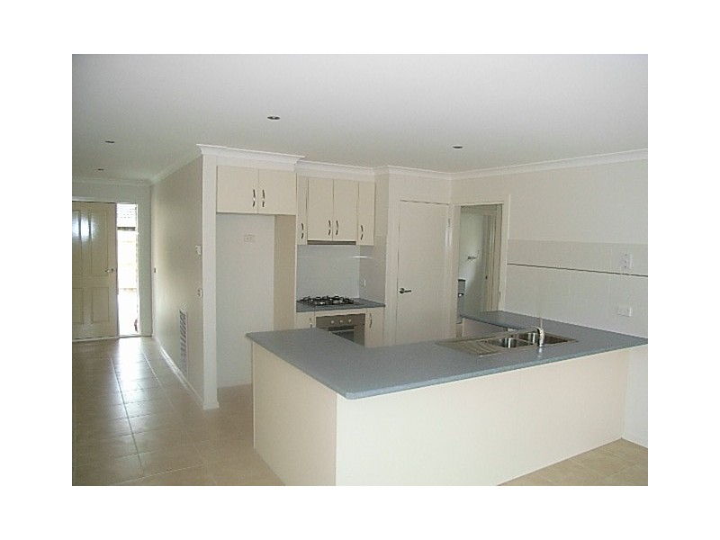 16B  Edward Street, Hastings VIC 3915