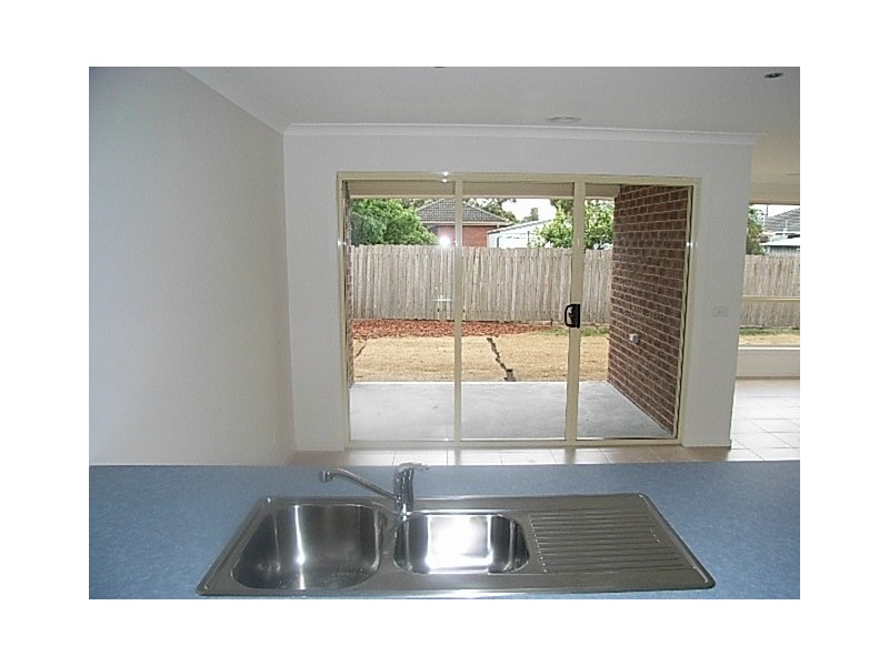 16B  Edward Street, Hastings VIC 3915