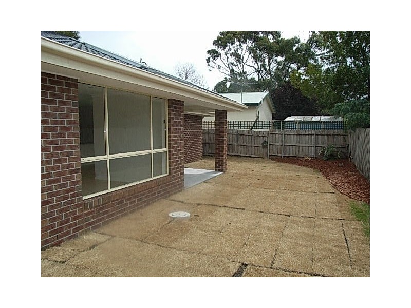 16B  Edward Street, Hastings VIC 3915