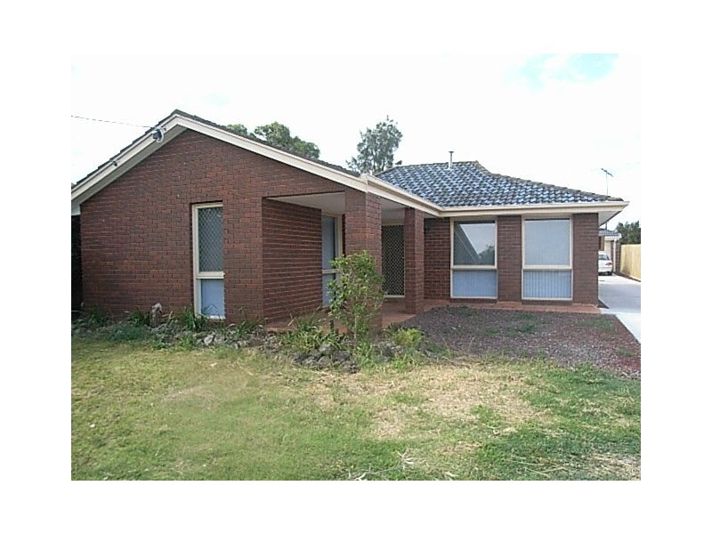 16 Edward Street, Hastings VIC 3915