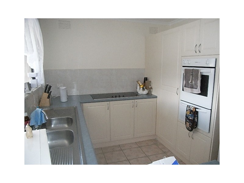 16 Edward Street, Hastings VIC 3915