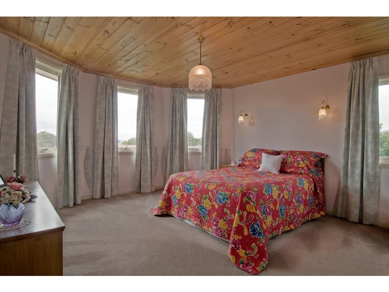 29 Pinewood Drive, Hastings VIC 3915