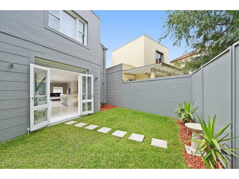 2 York Place, Kensington NSW 2033