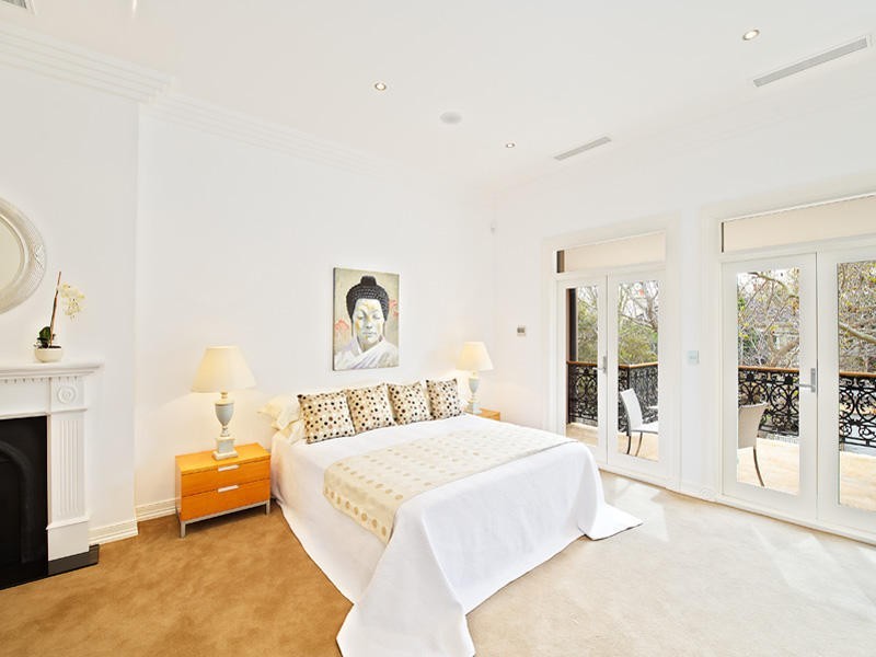 12A Trelawney Street, Woollahra NSW 2025