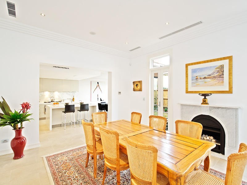 12A Trelawney Street, Woollahra NSW 2025