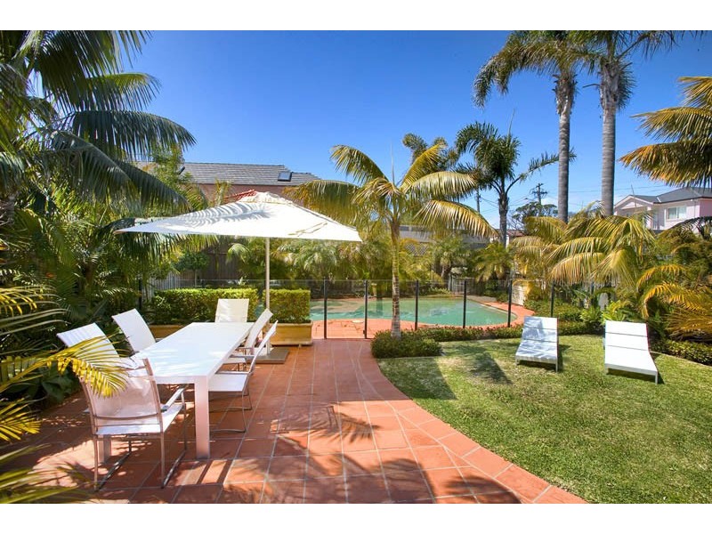 18  Peel Street, Dover Heights NSW 2030