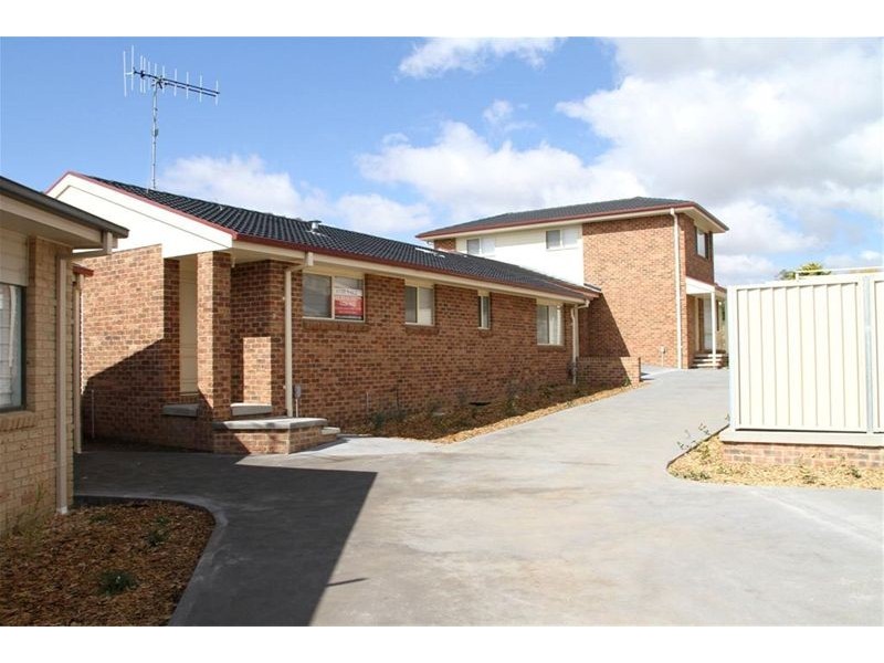 Unit 9 Julian Place, Yass NSW 2582