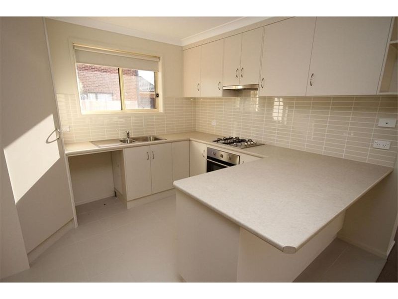 Unit 9 Julian Place, Yass NSW 2582