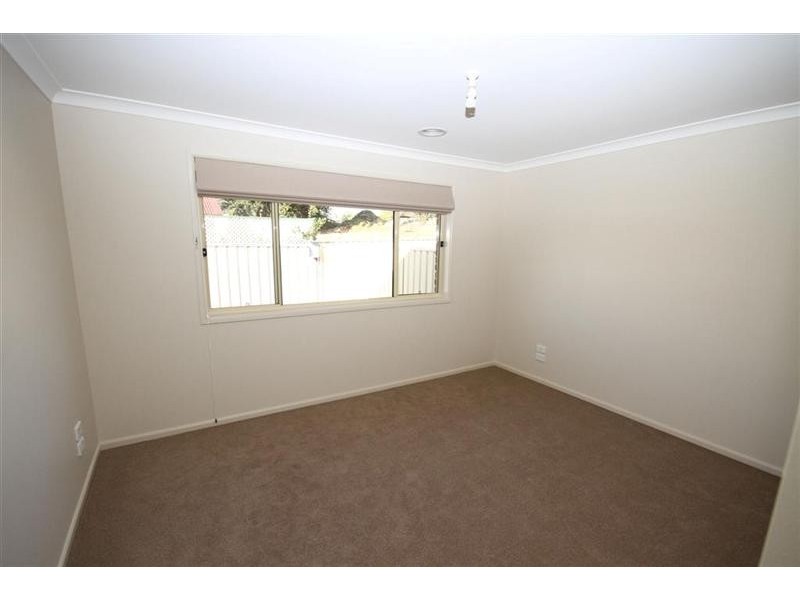 Unit 9 Julian Place, Yass NSW 2582