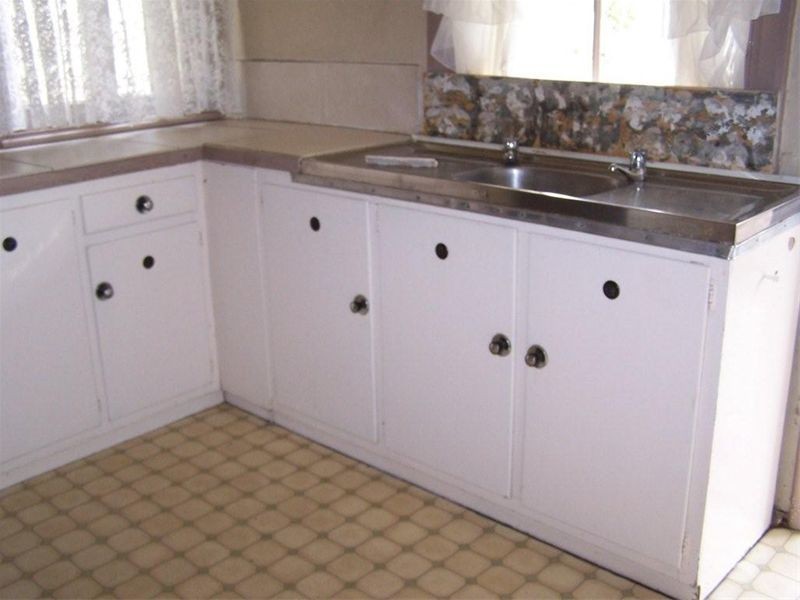 6 Adele Street, Yass NSW 2582