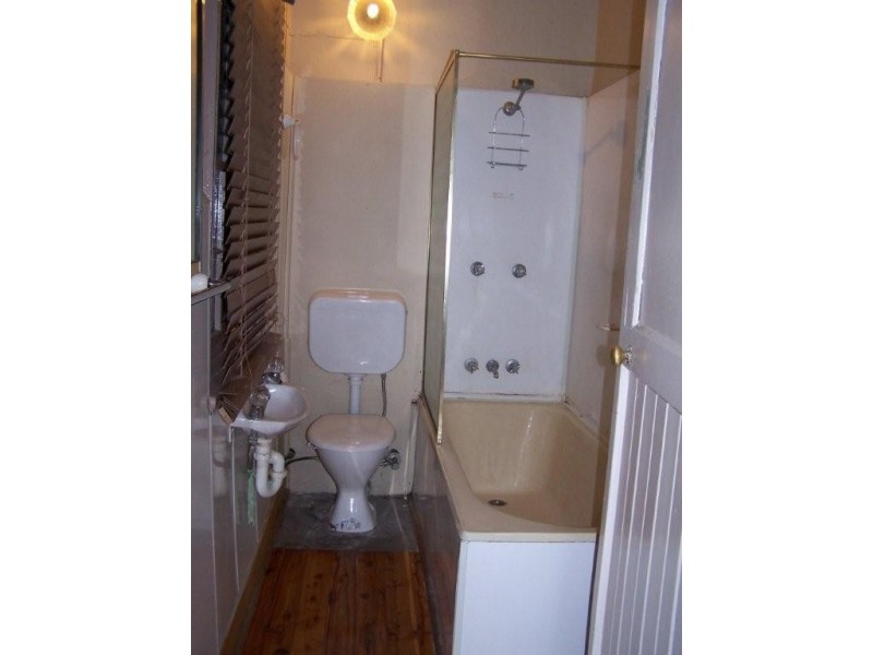 6 Adele Street, Yass NSW 2582