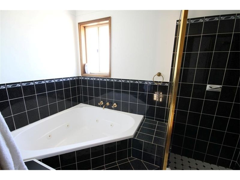 1 Dobbin Drive, Yass NSW 2582