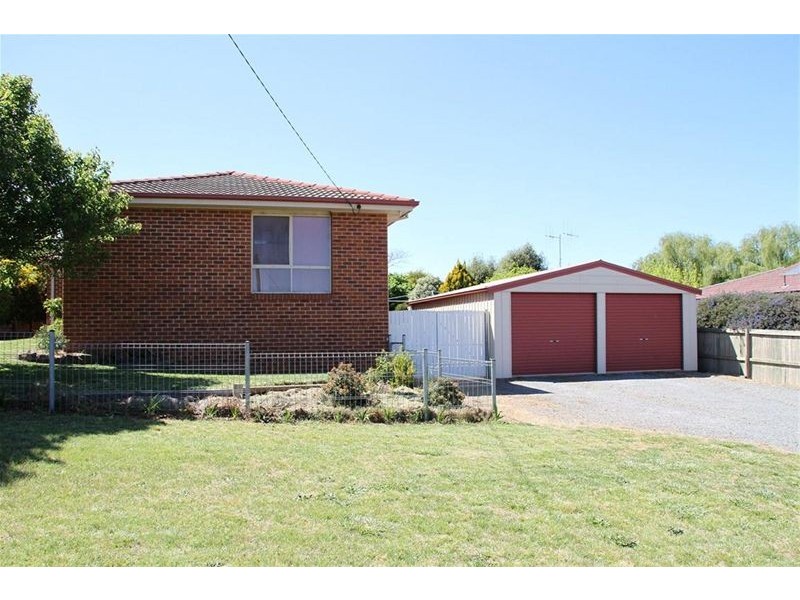 1 Barber Street, Yass NSW 2582