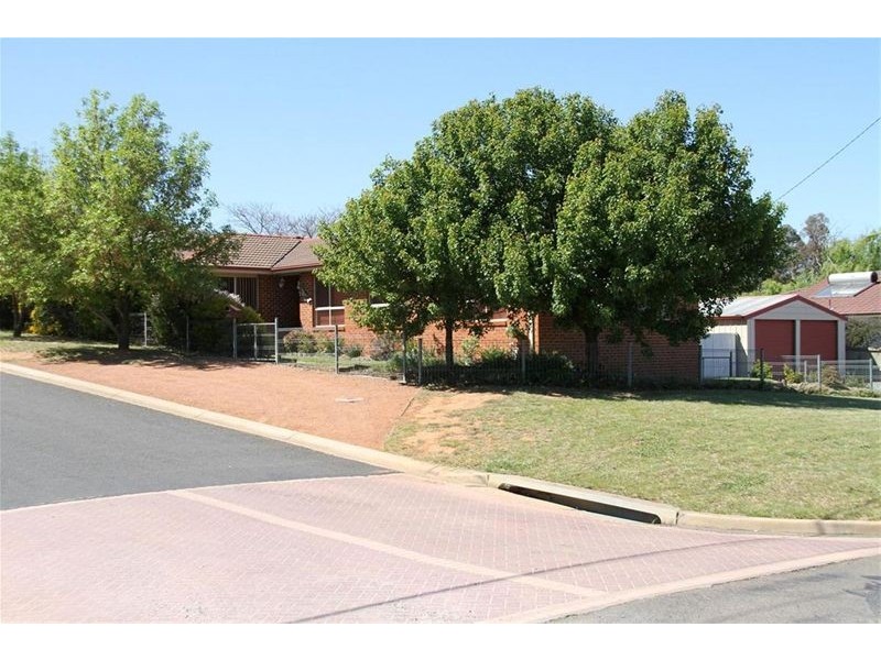 1 Barber Street, Yass NSW 2582