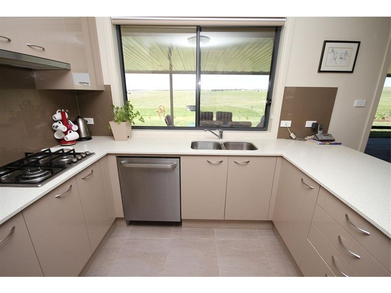 6 Kitty’s Creek Road, Yass NSW 2582