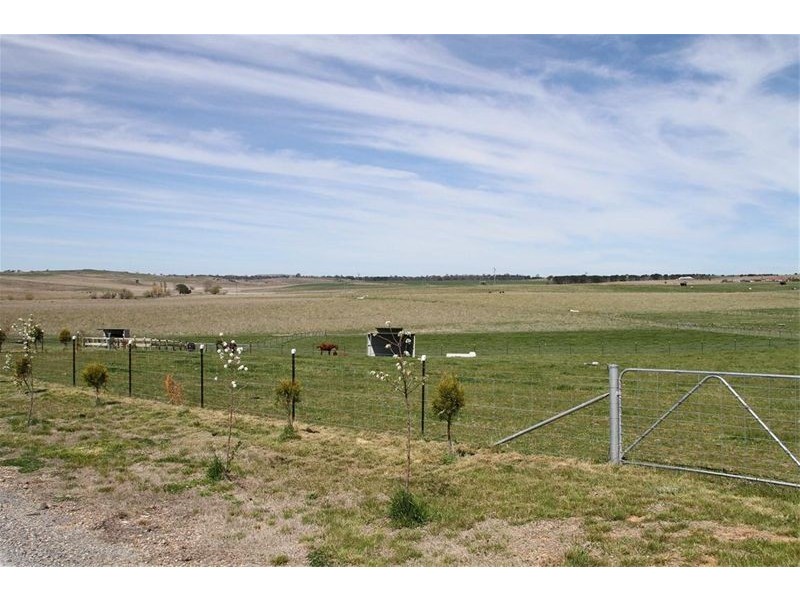 6 Kitty’s Creek Road, Yass NSW 2582