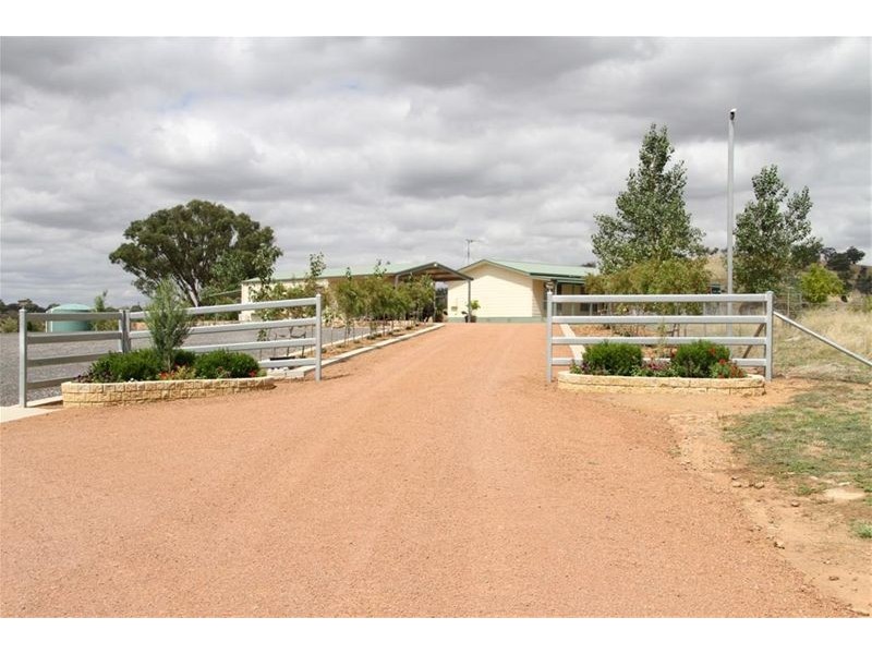 438 Coolalie Road, Yass NSW 2582