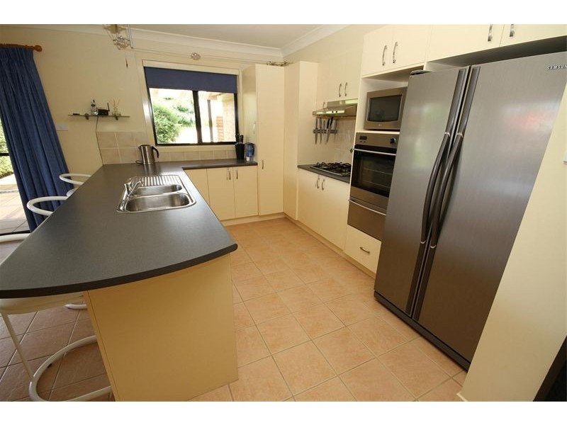 3 Nicholls Drive, Yass NSW 2582