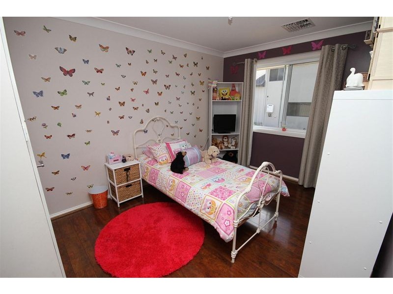4 Clifton Place, Yass NSW 2582