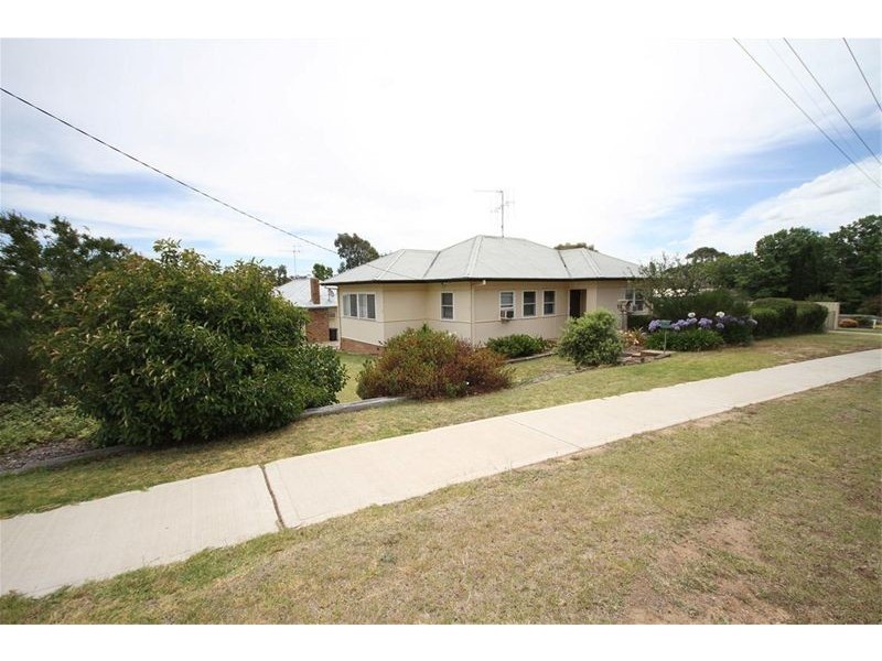1 Petit Street, Yass NSW 2582