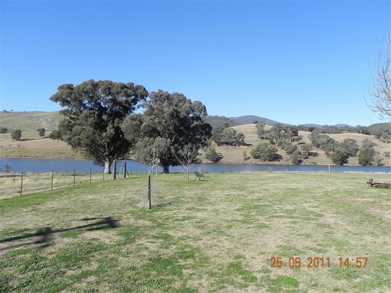 26 Caves Road, Wee Jasper NSW 2582