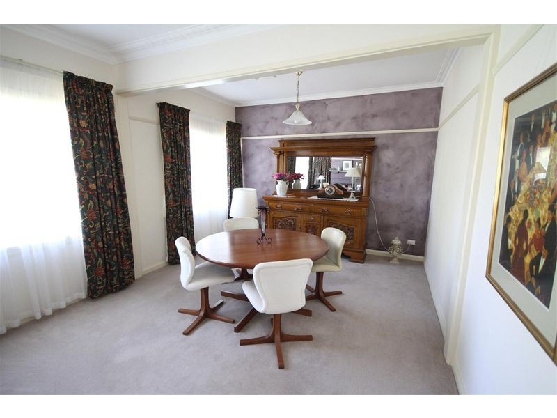 14 Olden Crescent, Yass NSW 2582