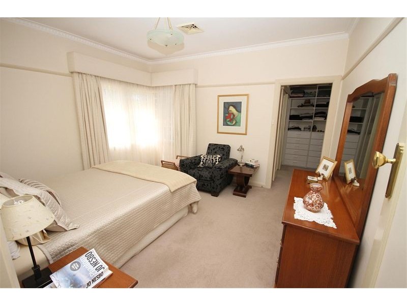 14 Olden Crescent, Yass NSW 2582