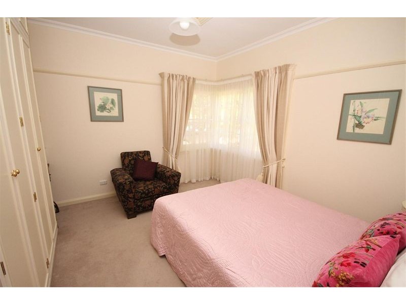 14 Olden Crescent, Yass NSW 2582