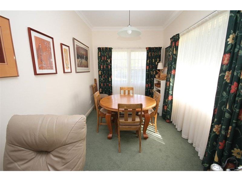 14 Olden Crescent, Yass NSW 2582