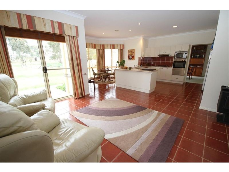 16 Vallencia Drive, Murrumbateman NSW 2582