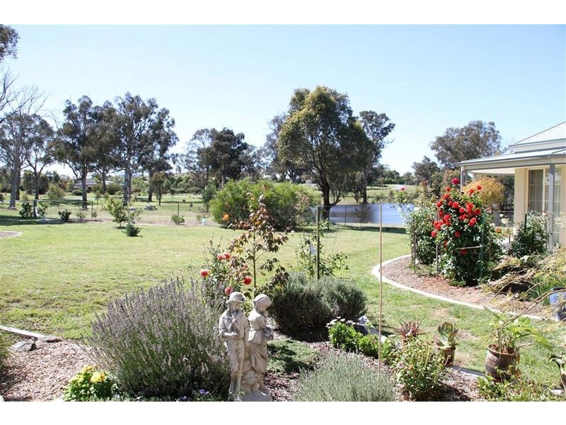 16 Vallencia Drive, Murrumbateman NSW 2582