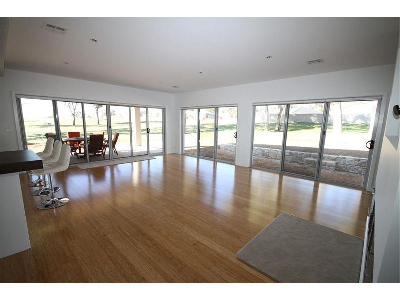 9 Burgess Place, Yass NSW 2582