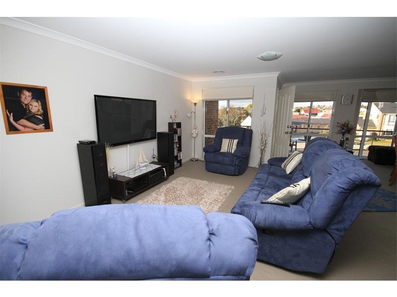 1/18 Julian Place, Yass NSW 2582