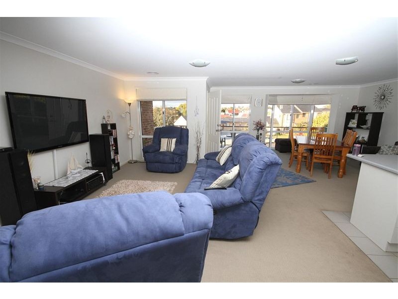 1/18 Julian Place, Yass NSW 2582