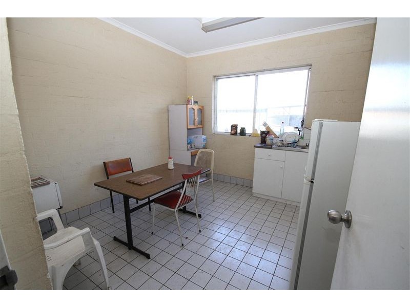 16 Yass Valley Way, Yass NSW 2582