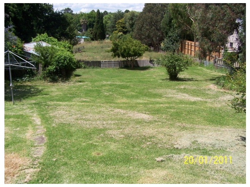 16 Shaw Street, Yass NSW 2582