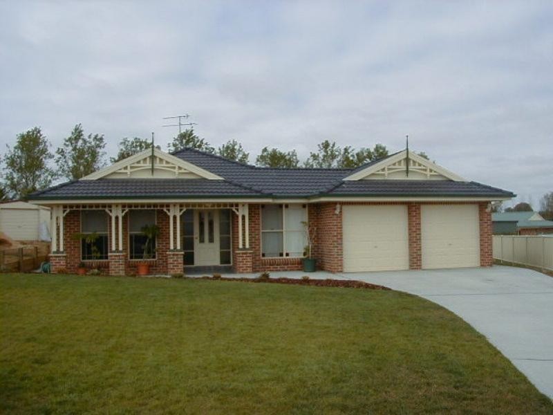 7 Haddon Court, Yass NSW 2582