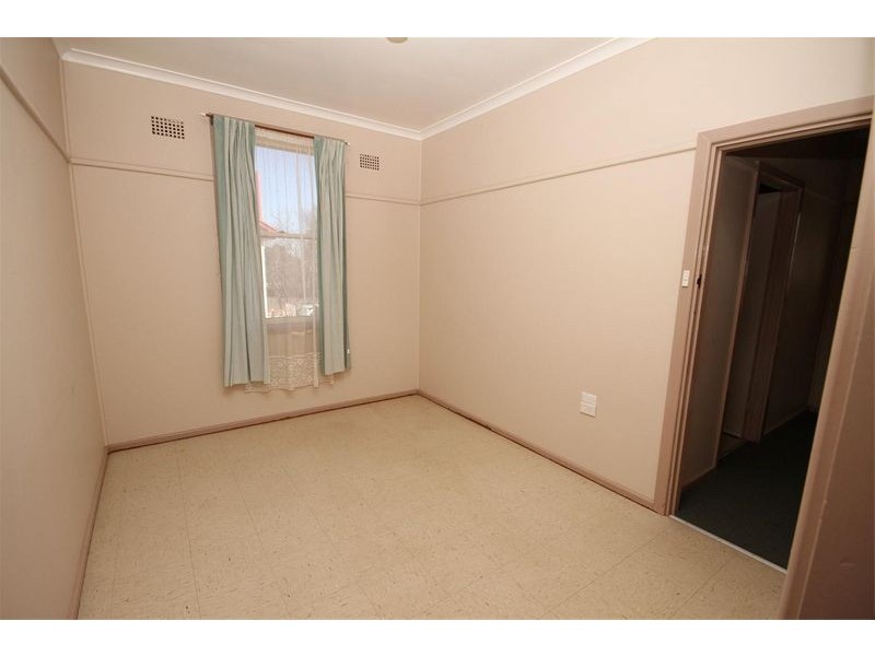 48 Castor Street, Yass NSW 2582