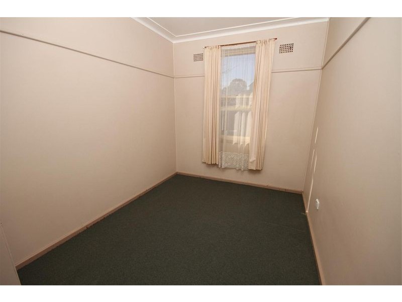 48 Castor Street, Yass NSW 2582