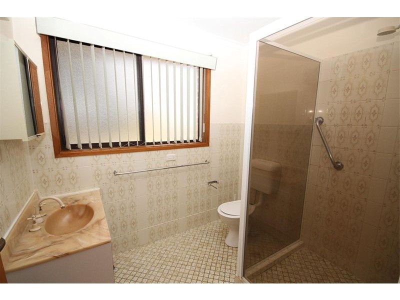 18 Shaw Street, Yass NSW 2582