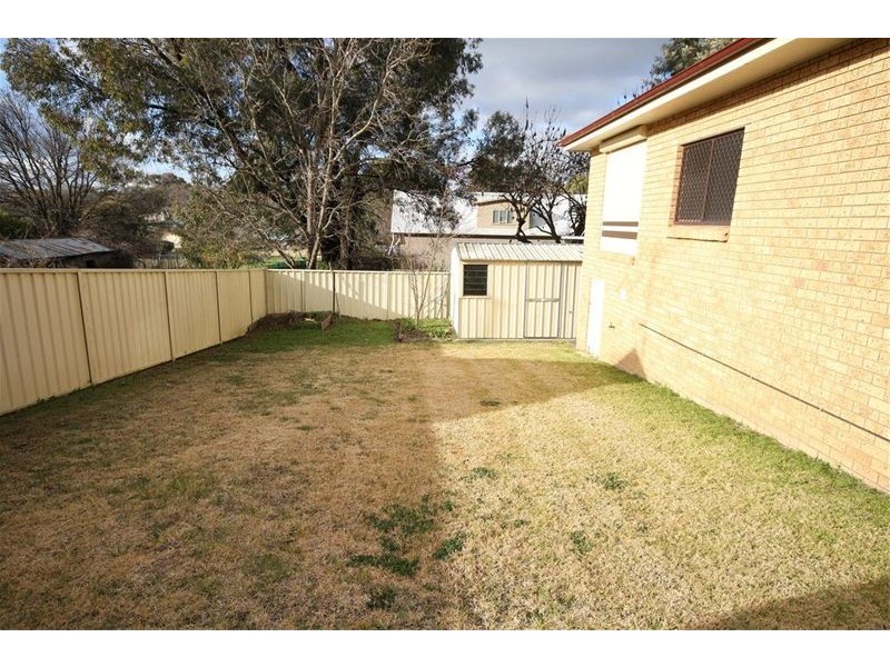 18 Shaw Street, Yass NSW 2582