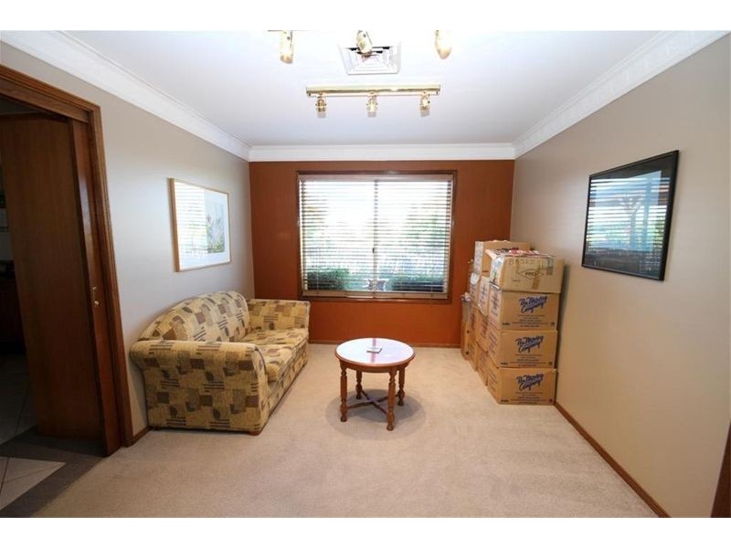 1 Dobbin Drive, Yass NSW 2582