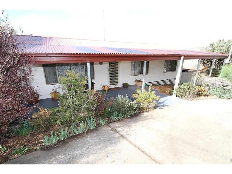 30 Polding Street, Yass NSW 2582