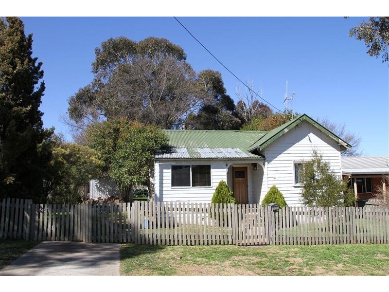 28 Browne Street, Yass NSW 2582