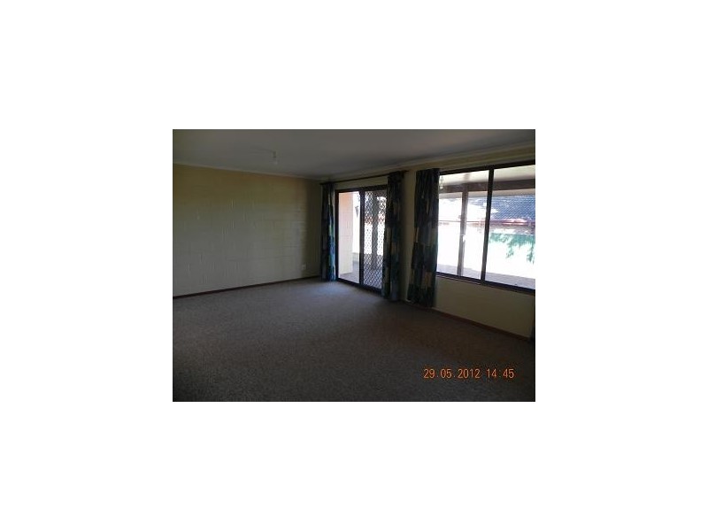 2/22 Ford, Yass NSW 2582